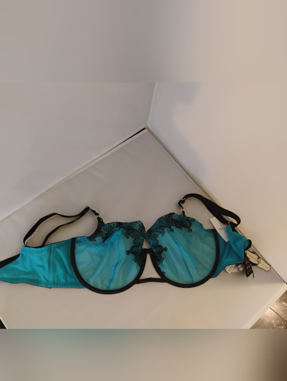 NWT Bra Sheer With Embroidery 36G